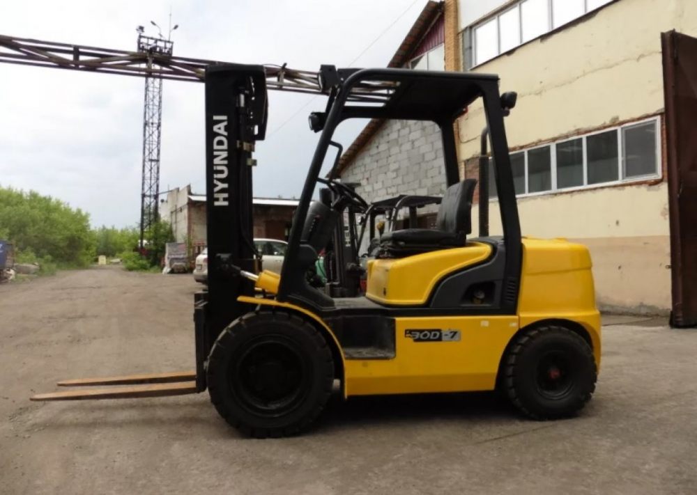 Вилочный погрузчик Komatsu взять в аренду, заказать, цены, услуги - Архангельск