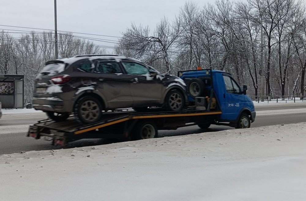 Эвакуатор Круглосуточно. Услуги эвакуатора для перевозки неисправных авто взять в аренду, заказать, цены, услуги - Котлас