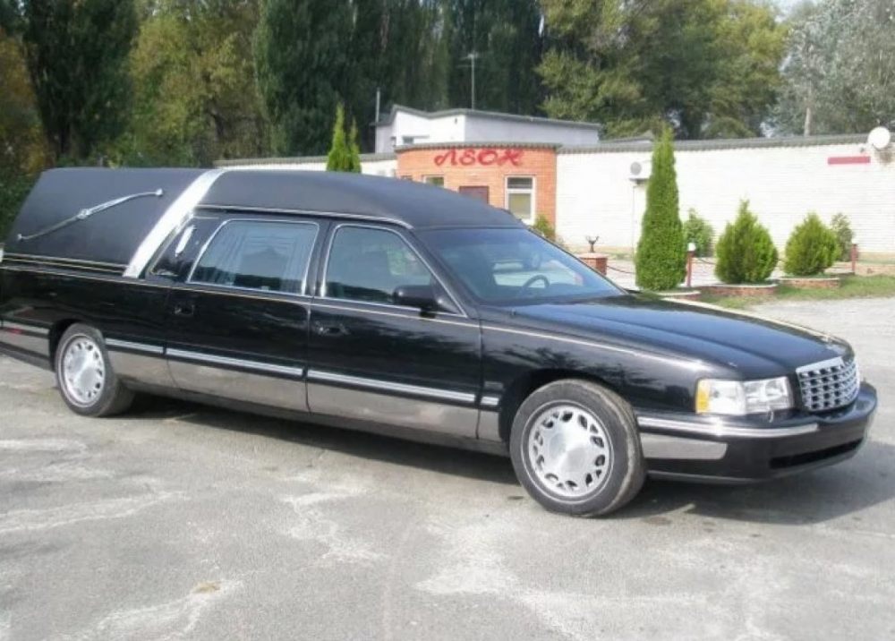 Катафалк Cadillac DeVille взять в аренду, заказать, цены, услуги - Архангельск