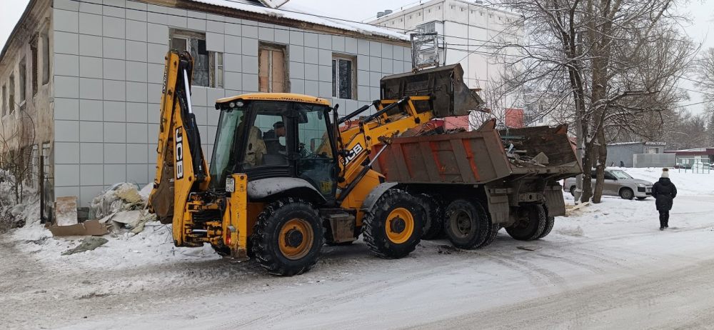 Поиск техники для вывоза строительного мусора стоимость услуг и где заказать - Архангельск