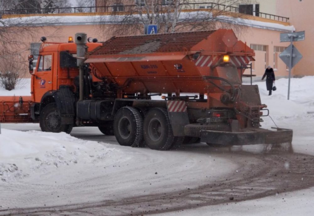 Пескоразбрасыватель КДМ-316 взять в аренду, заказать, цены, услуги - Архангельск