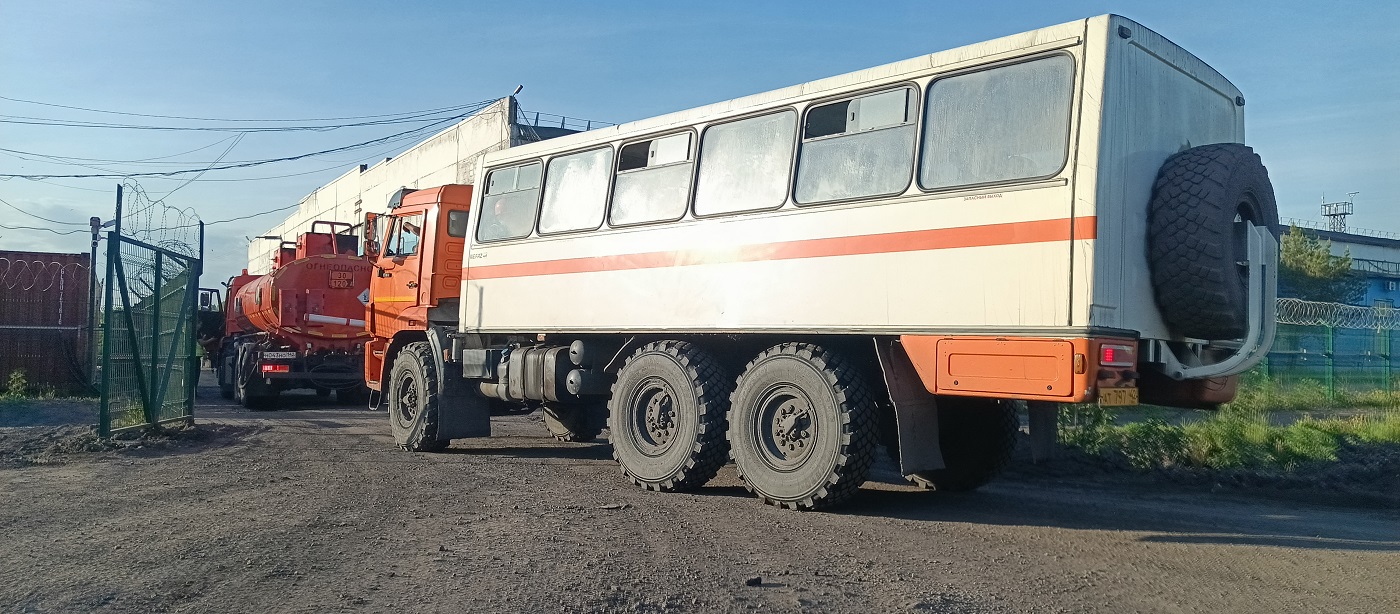 Вахтовые перевозки сотрудников автобусами и спецтехникой в Новодвинске